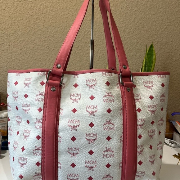MCM WHITE VISETOS SHOPPING TOTE - Picture 2 of 16